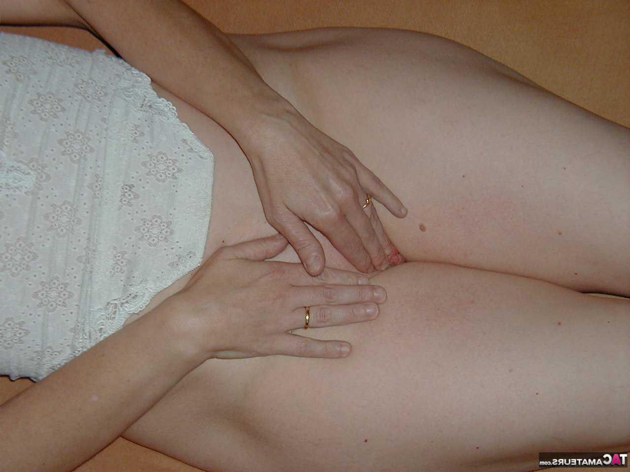 15P Mulher madura Tiffany Pearl lambe porra de seus grandes seios naturais depois de sexo oral