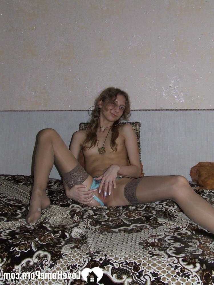20P Brazen girlfriend shows her booty & holes while posing in her nylon stockings