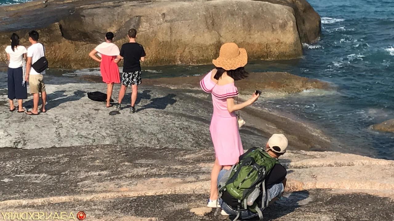 20P MILF asiática sexy com peitos grandes e bunda grande May O é fodida com força em ação POV