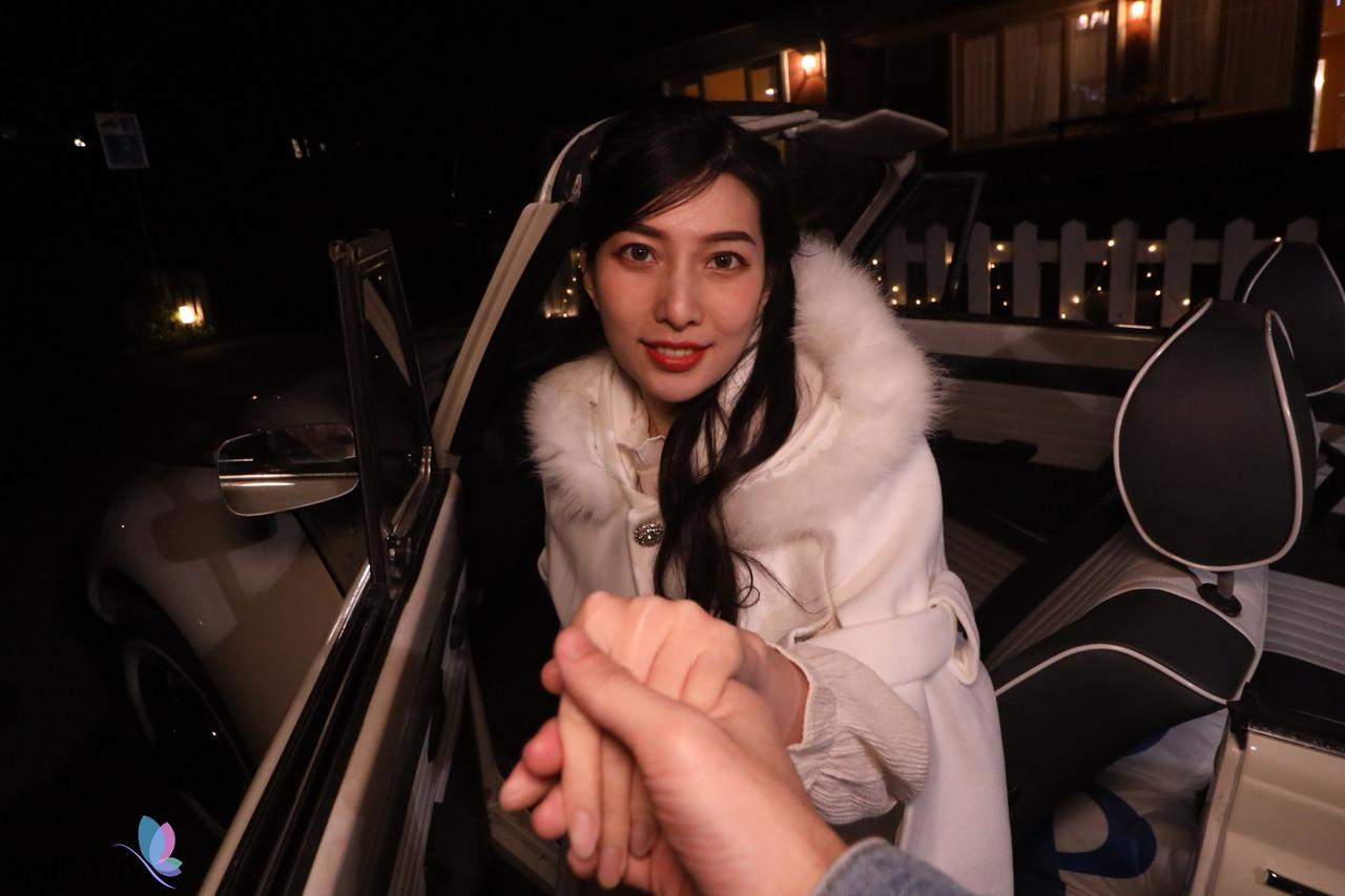 15P Die Chinesin Jiaxin beendet den Sex mit Sperma auf ihrem flachen Bauch