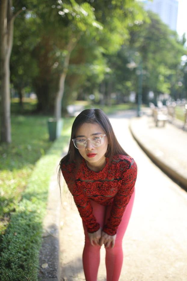20P 公共の場でホットヨガパンツを履いて恥知らずにポーズをとるオタクアジア人美女