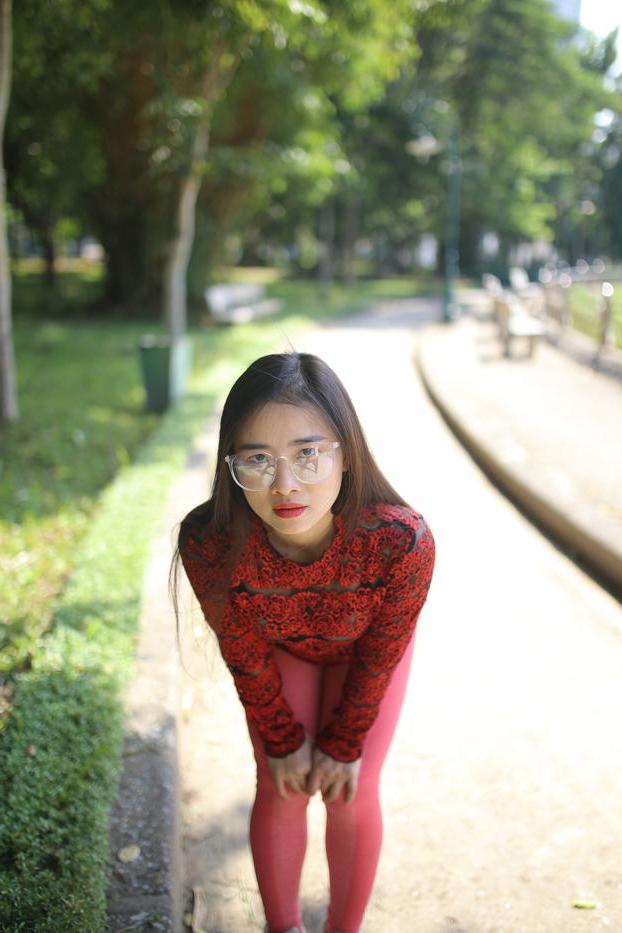 20P 公共の場でホットヨガパンツを履いて恥知らずにポーズをとるオタクアジア人美女