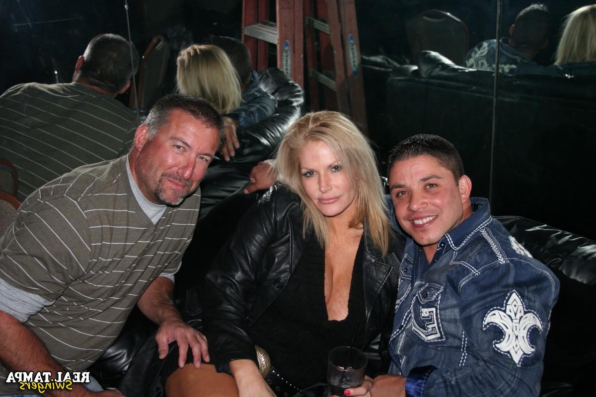 20P Blonde swinger with huge juggs and her friends having fun in the night club