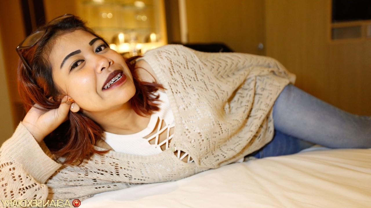 20P Charming Asian babe Lulu C enjoys POV hardcore sex after giving head