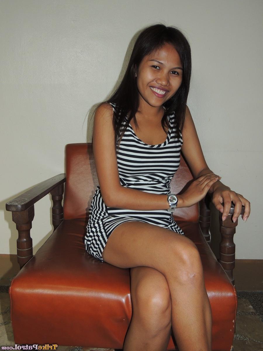 20P Adorable Filipina Mishelle Lacay blows a dick & takes it up her hairy pussy