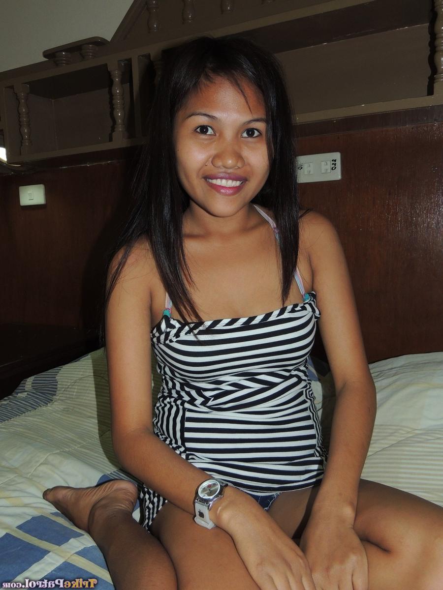 20P Adorable Filipina Mishelle Lacay blows a dick & takes it up her hairy pussy