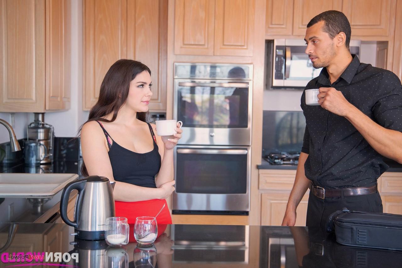 20P Mundo Pornô Valentina Nappi