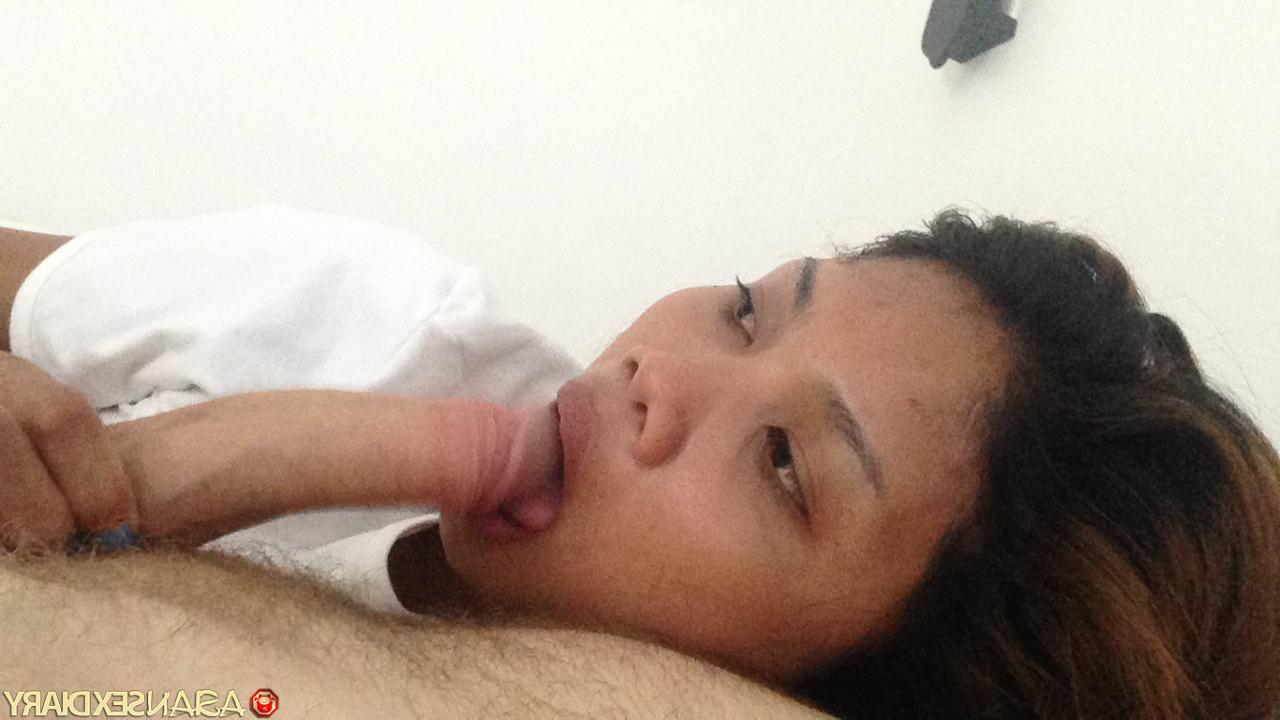 9P Pequena boneca asiática Aline curtindo sexo missionário POV com seu namorado