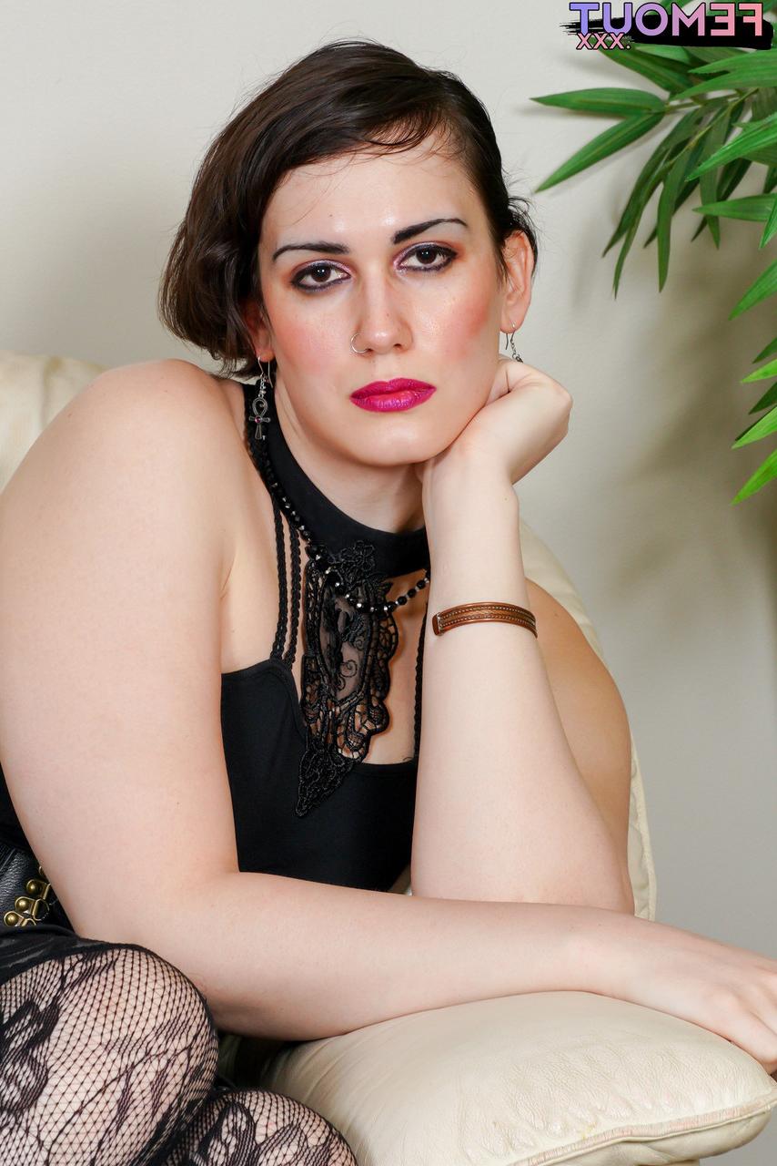 16P Femout XXX Eclair Alyson