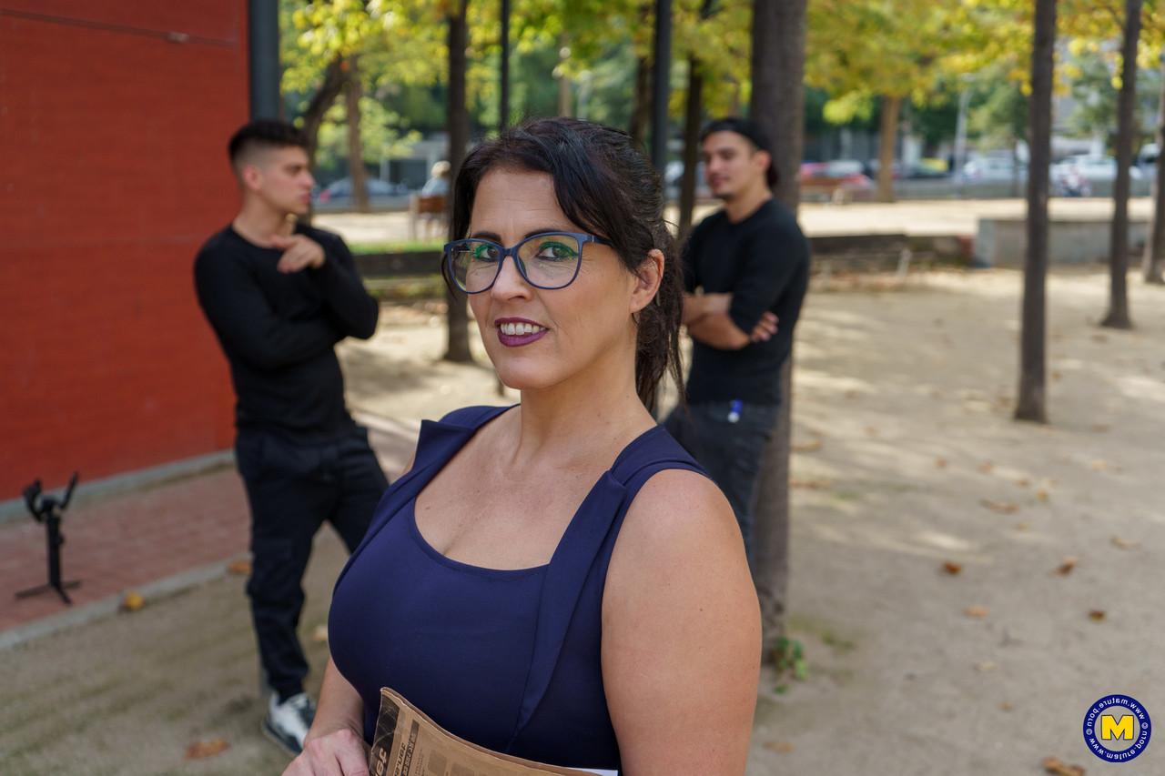11P Middle-aged plumper Montse Swinger takes a couple of boys home for MMF sex