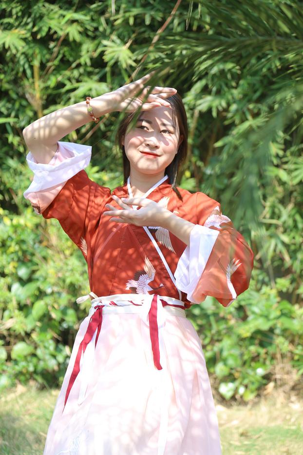 20P Glamorous Asian girl posing in her traditional Chinese outfit in nature
