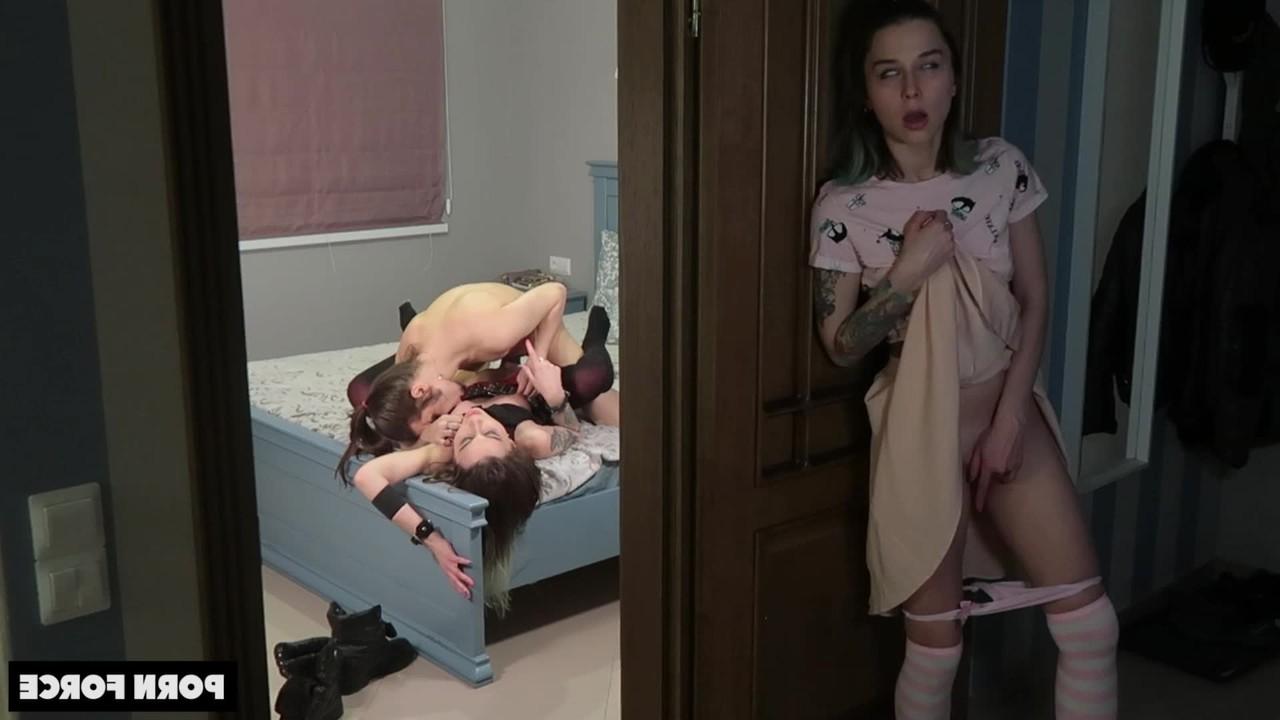 12P Horny girl masturbates while watching a couple fuck before giving a BJ herself