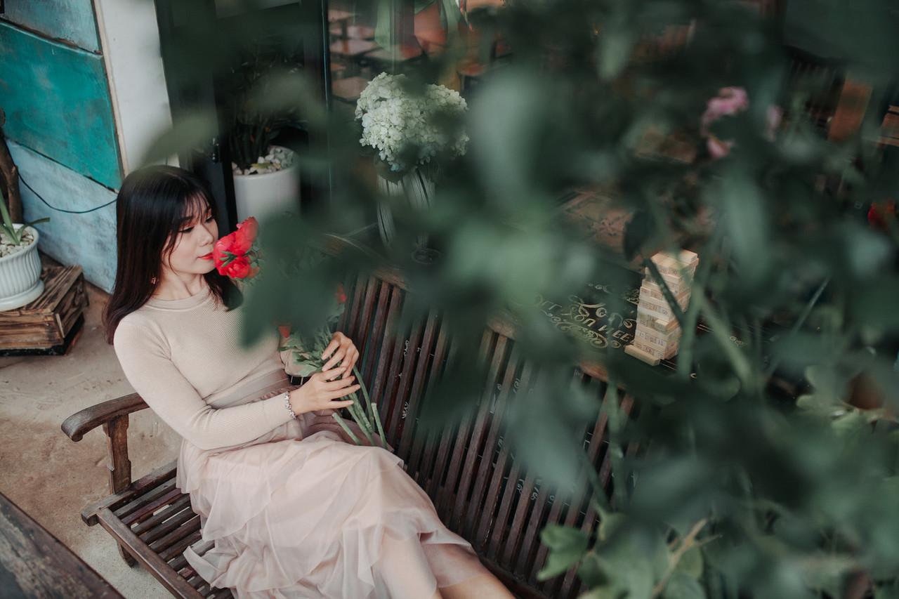 20P Dark-haired Asian sweetheart with red lipstick poses seductively in public