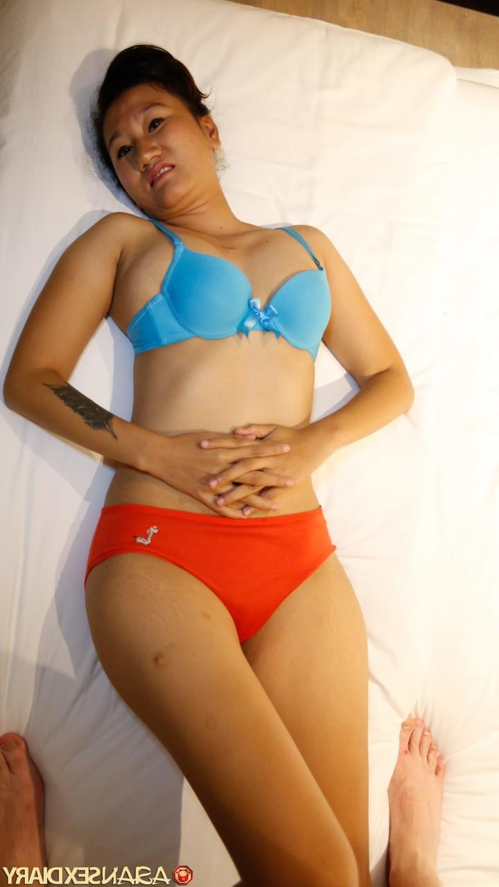 20P Asian MILF Vinny B shows off her tits & enjoys some POV hardcore sex