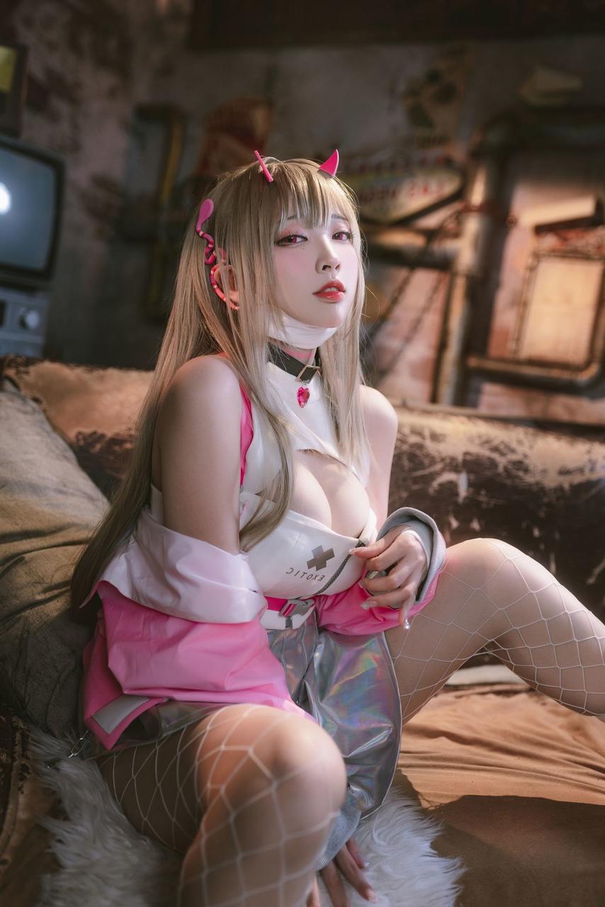10P Patreon HornyCos 