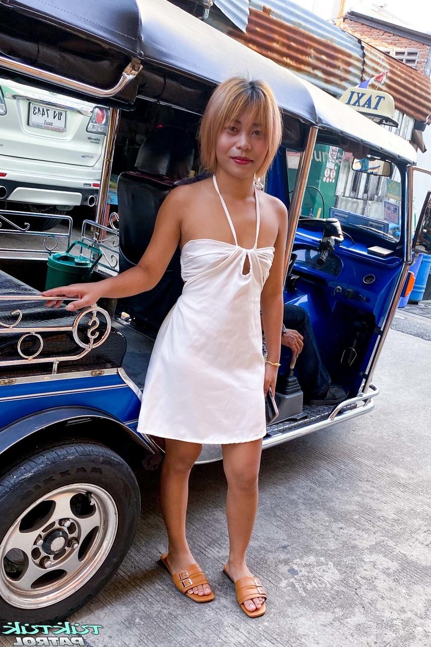 20P Thai sweetheart May D gives a nice blowjob and enjoys a POV fuck