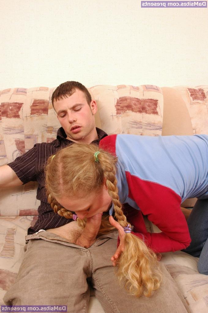 20P Carrie, une jeune à queue de cochon, profite du sexe hardcore avec son beau-père bien doté.