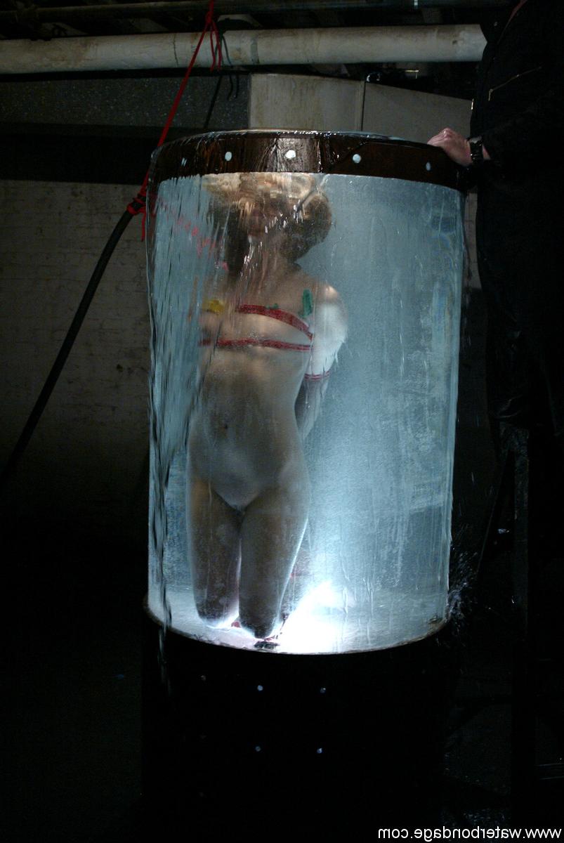20P Water Bondage Kat
