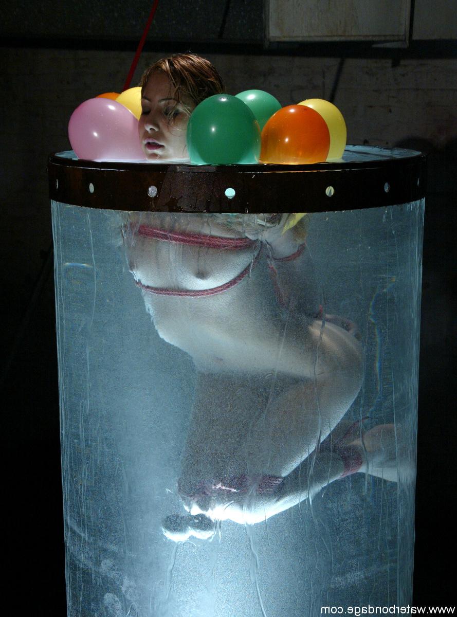 20P Water Bondage Kat