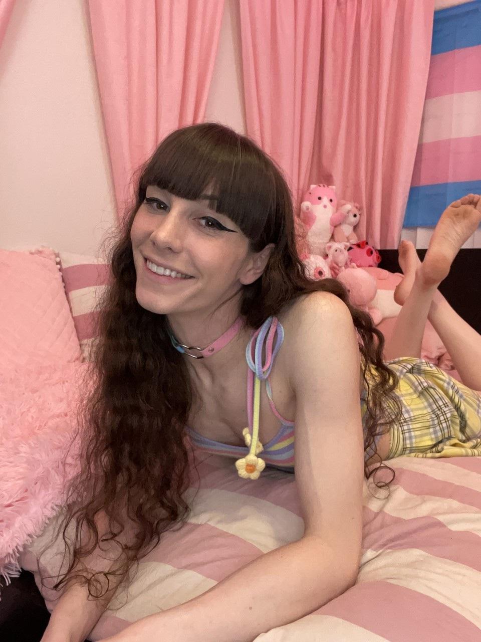 14P OnlyFans Samly Pee Pee Samly Pee Pee