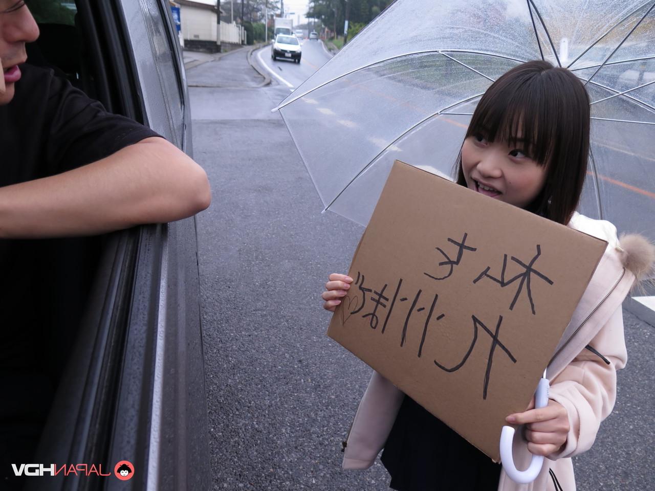 15P Cute Japanese girl with full breasts Mikoto Mochida licks a cock in a vehicle