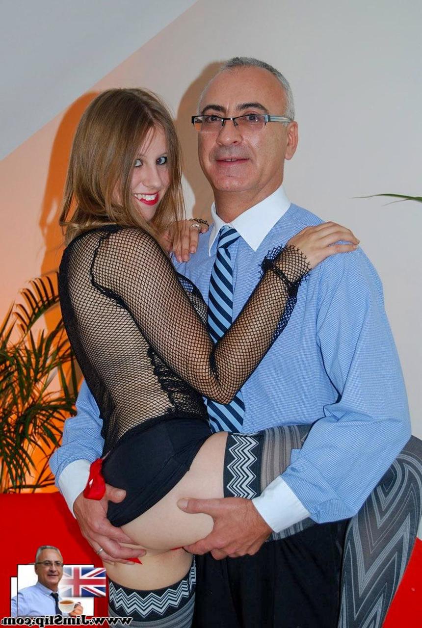 20P British MILF in nylons Masie Dee treats an old man to a doggystyle ride