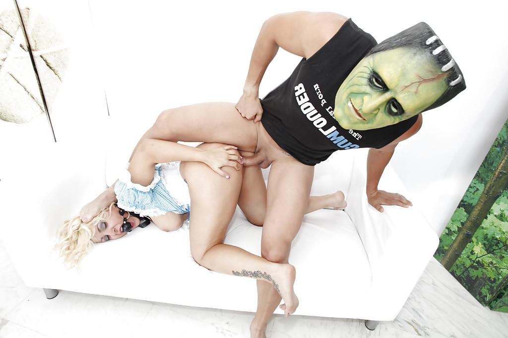 16P Submissive latina Jenny One gets involved into rough anal ramming