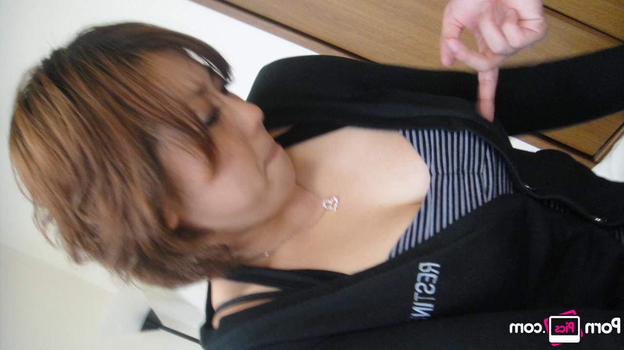 20P Tiny Japanese MILF Nana Kaisaki gives her guy a sloppy blowjob and a titjob