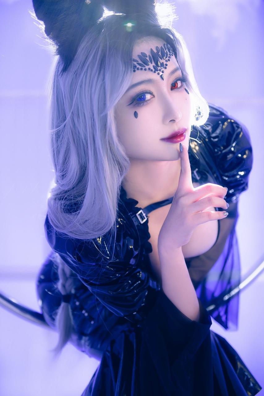 10P Patreon HornyCos
