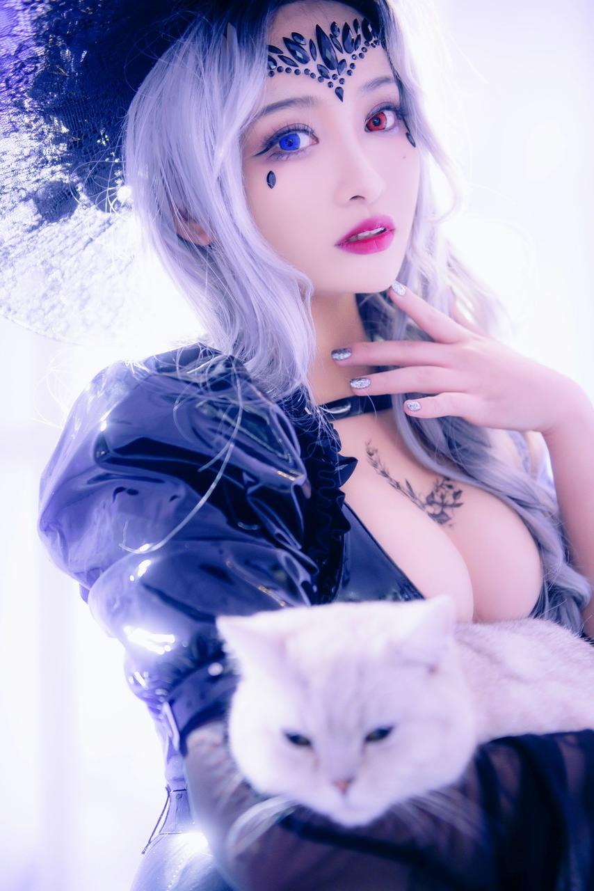 10P Patreon HornyCos