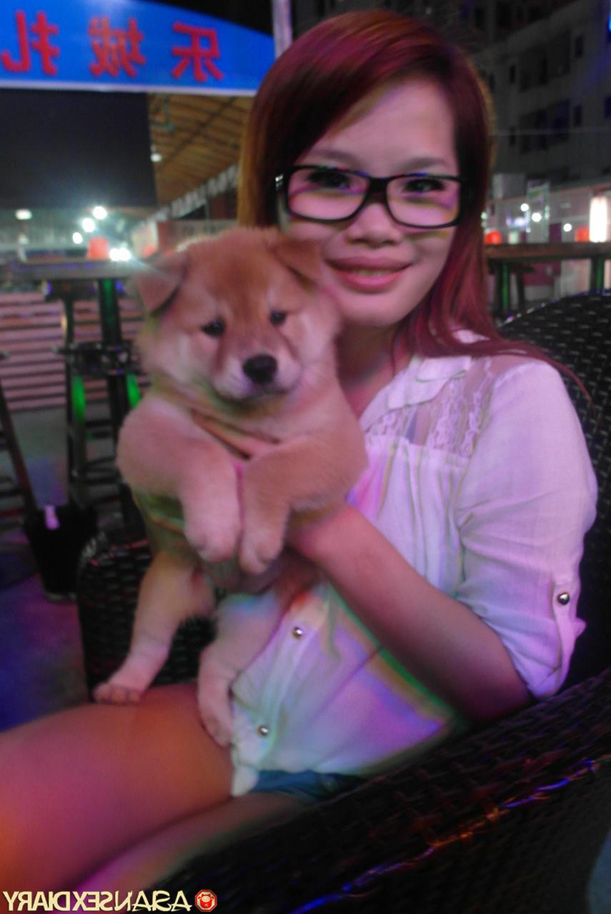 20P Nerdy Asian girlfriend Zhibo posing dressed up and naked in her compilation