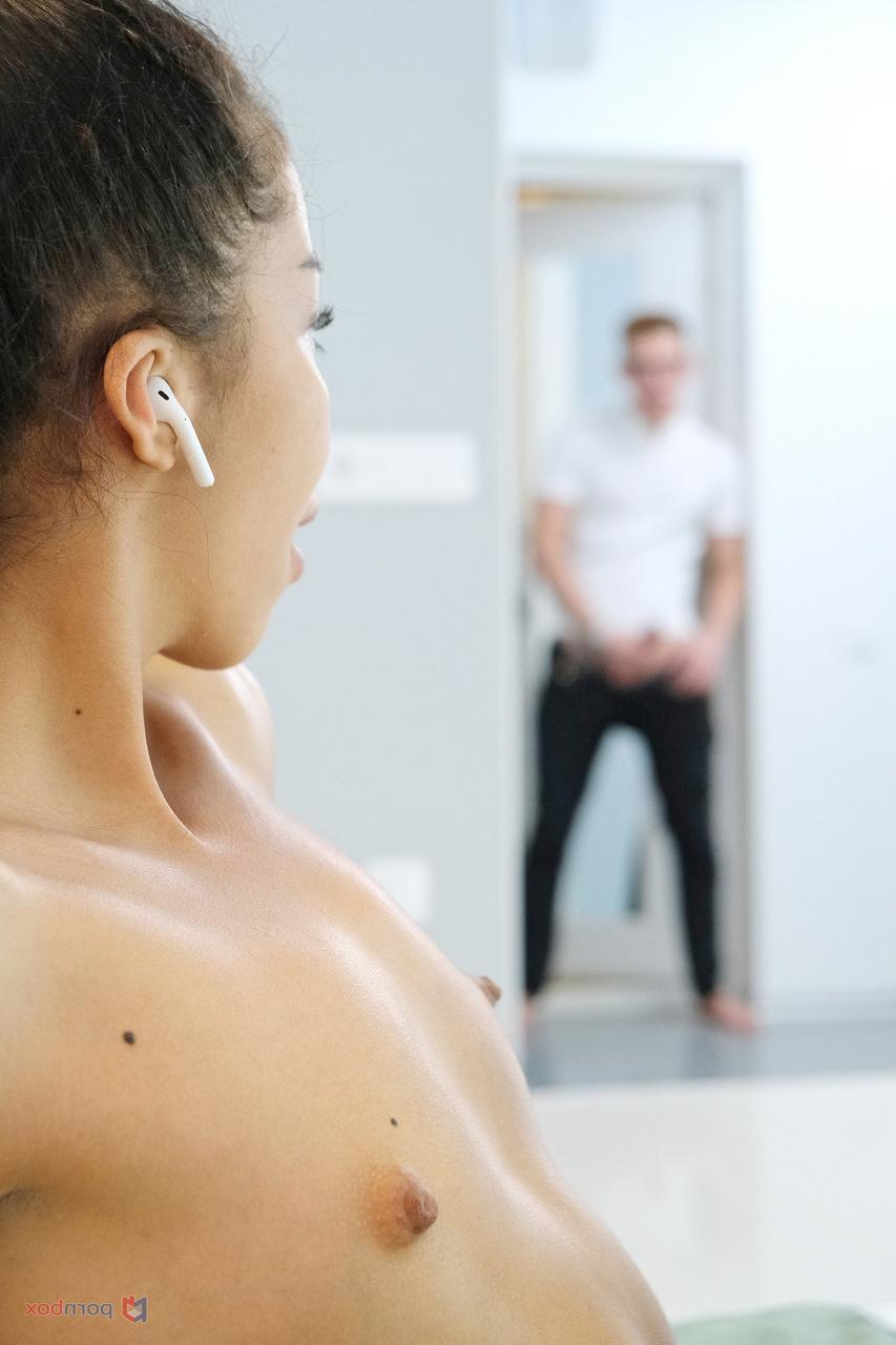 20P Pretty ponytailed babe Lia Lin enjoys hardcore anal sex with her stepbrother