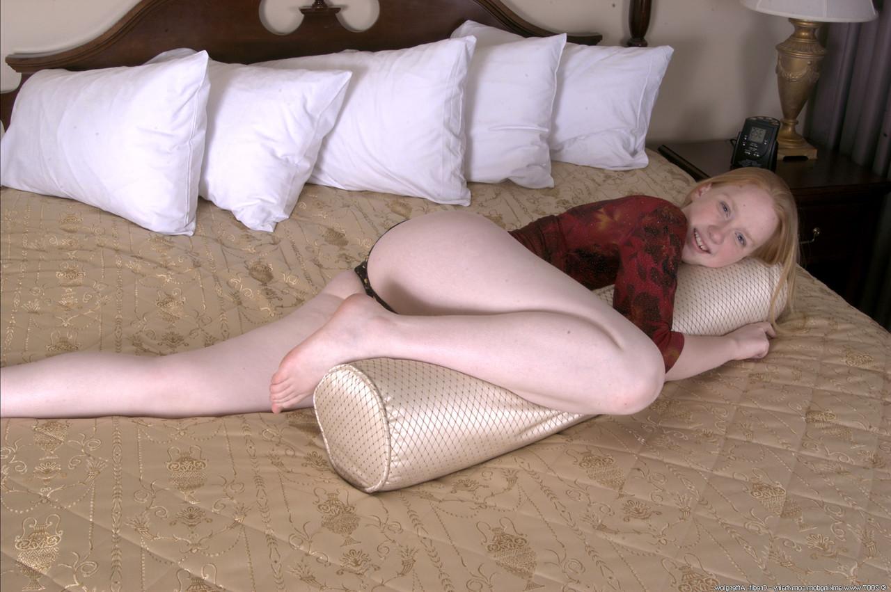 20P Teenage amateur Sandy slowly shows and spreads her hairy ginger pussy