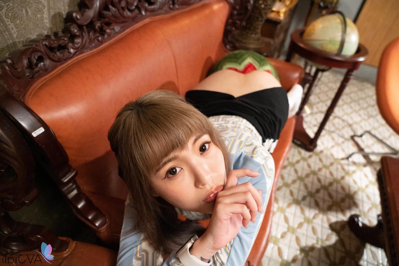 15P A garota chinesa Bad Bad faz sexo buceta a boca com seu amante
