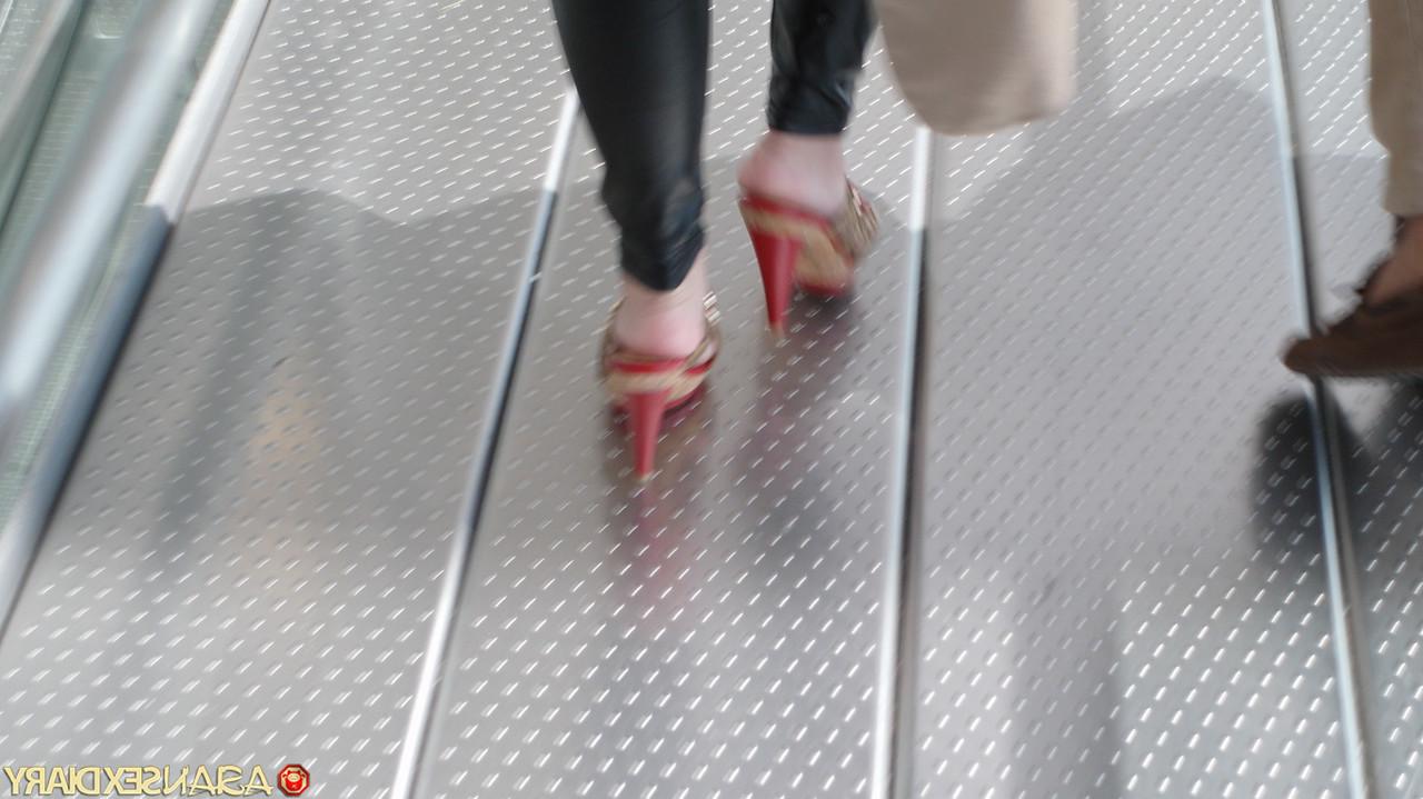 20P Das asiatische Babe Ayon genießt POV-Hardcore-Sex, bevor es einen Tag draußen hat