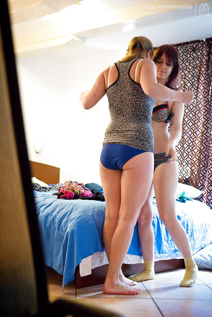 16P Gay amateurs Alyssa and Gisela helping one another get dressed