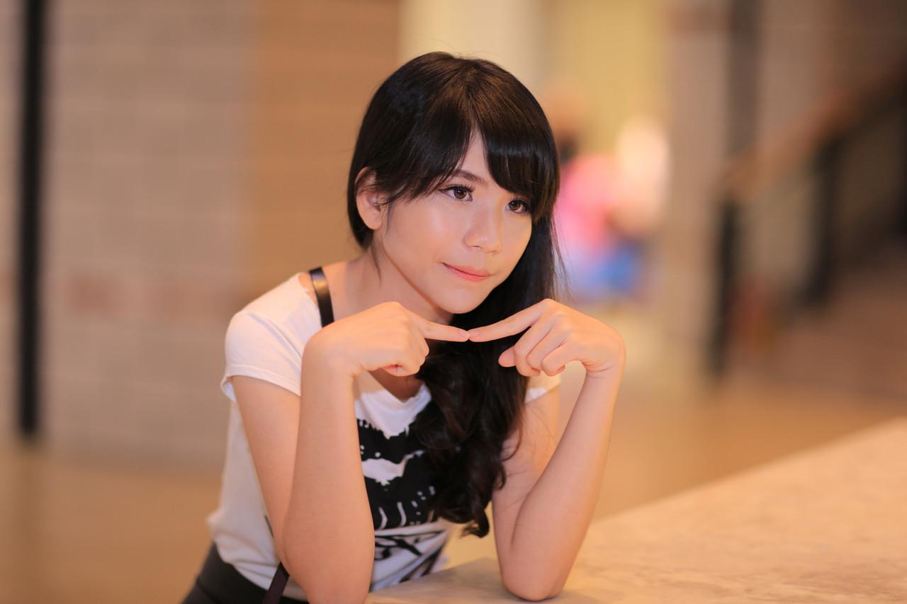 20P Beautiful petite model teases with her sexy legs in a cute outfit