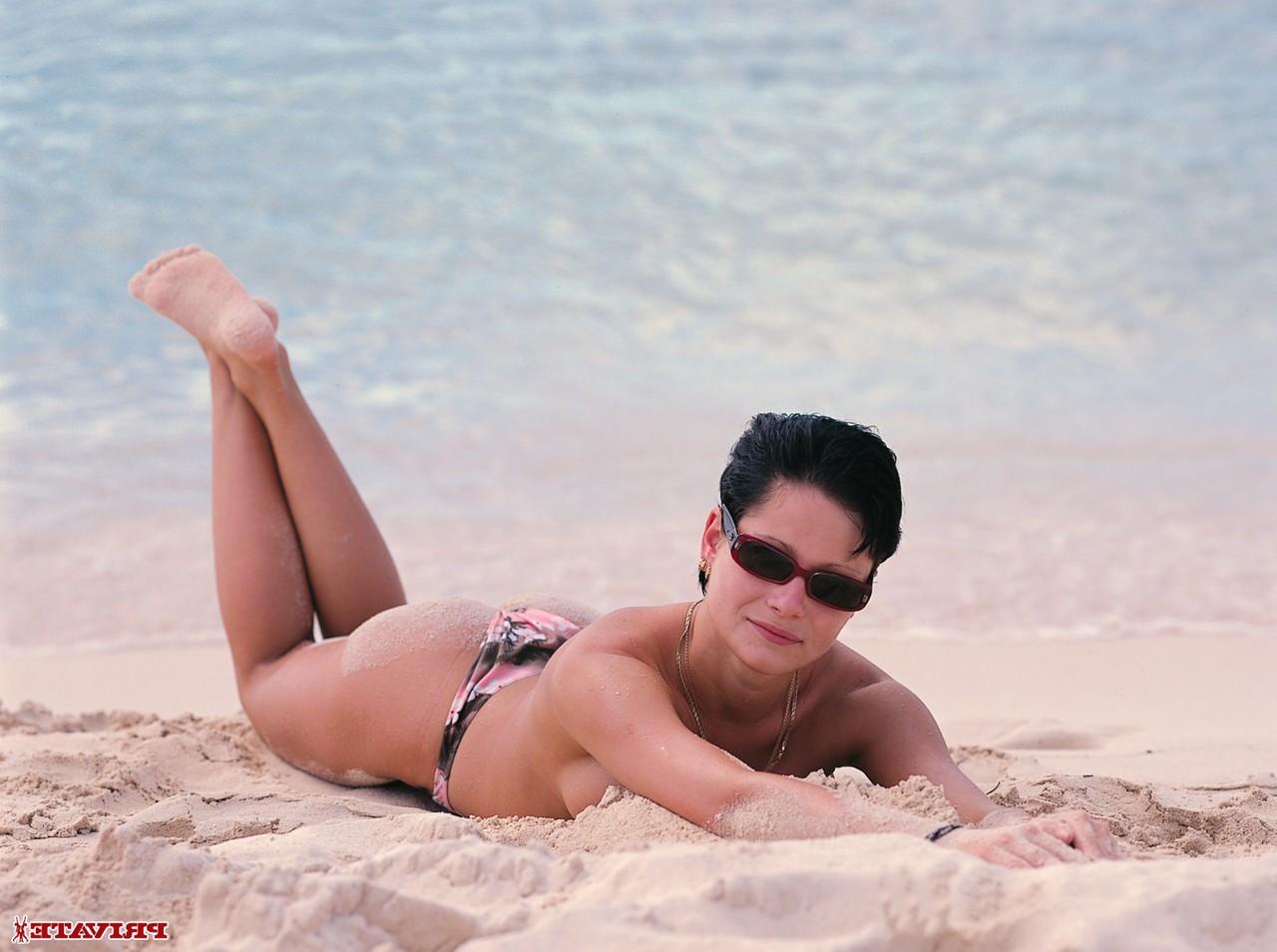 13P Short haired MILF Cleare poses nude on a boat before getting ass fucked