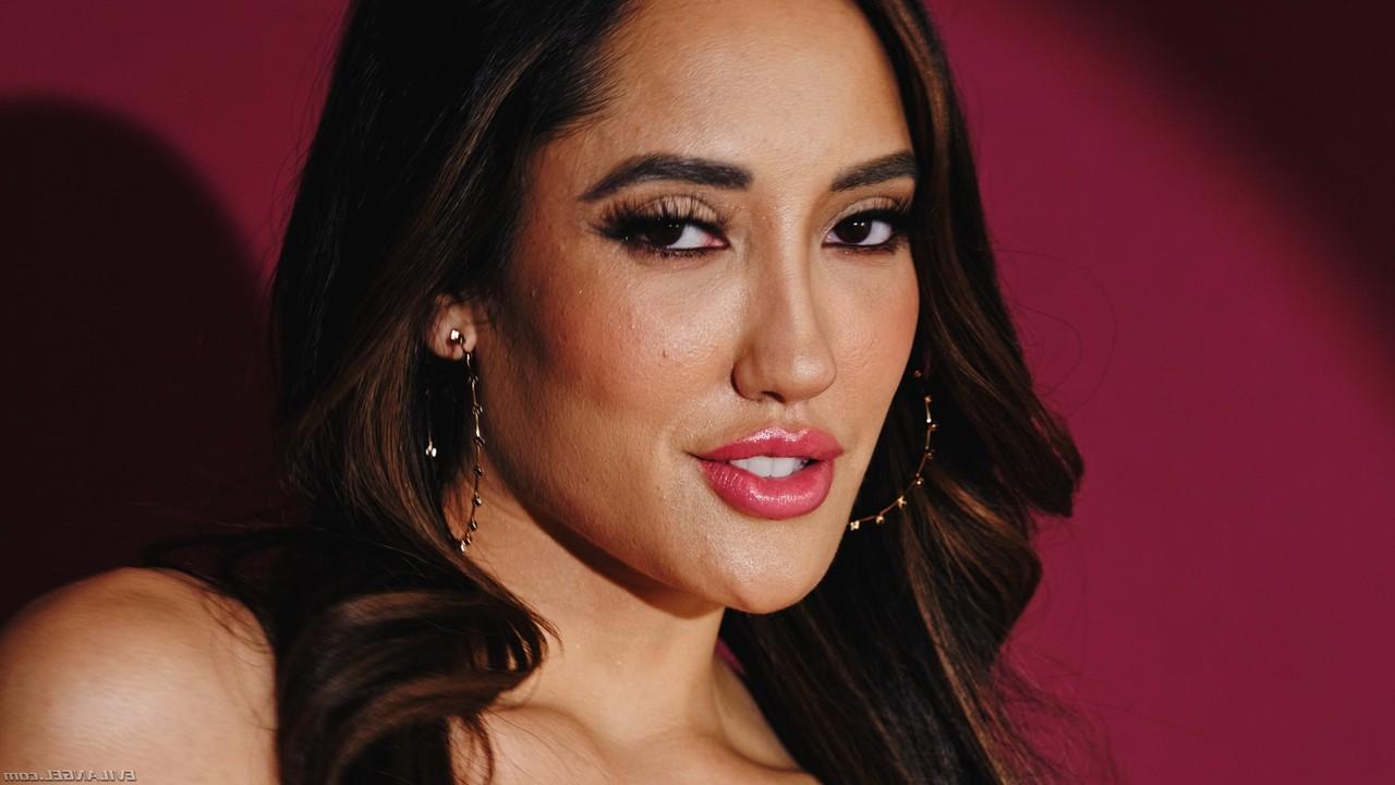 20P Der brünetten Chloe Amour wird ihr dicker Arsch von einem riesigen schwarzen Ständer zerstört