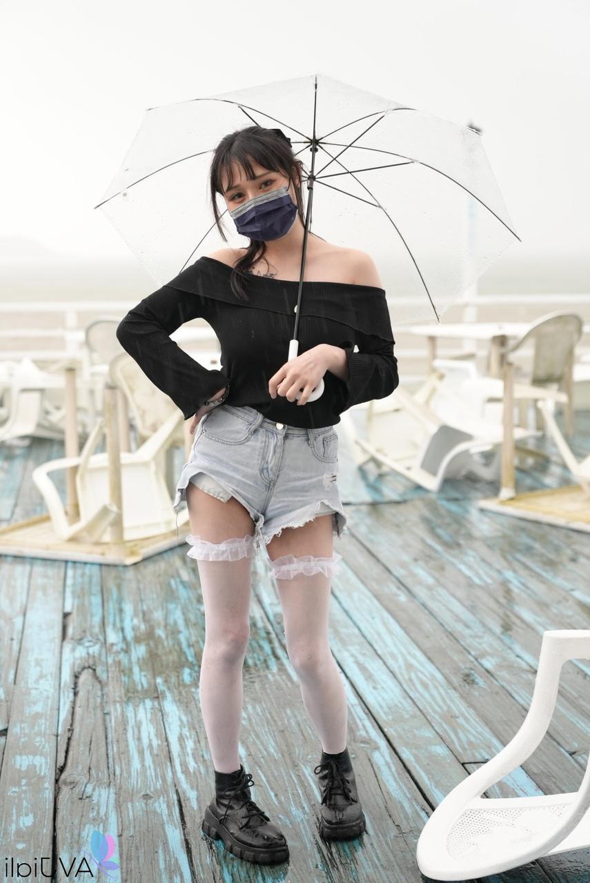 20P Chinese babe with big tits Xiao Ye Ye gets seduced & fucked on the first date