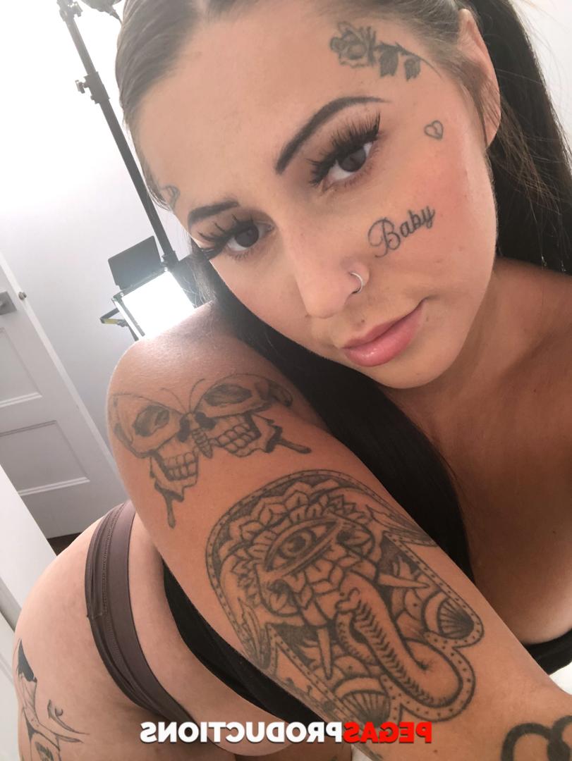20P Chubby girlfriend Rick Hard strips and flaunts her big boobs & tattooed curves