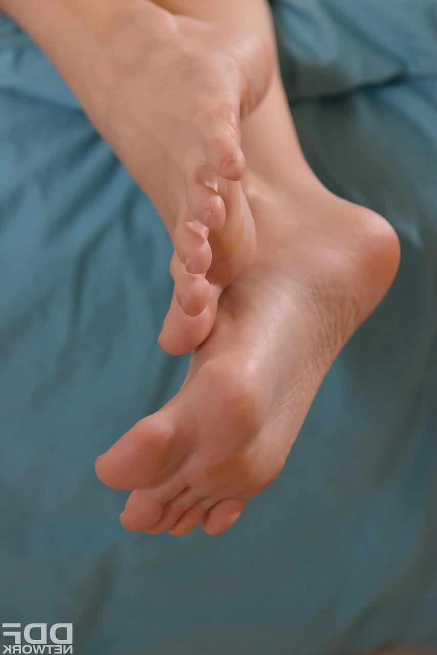 17P Beautiful long legged Clea Gaultier flaunts her perfect pink bare feet topless