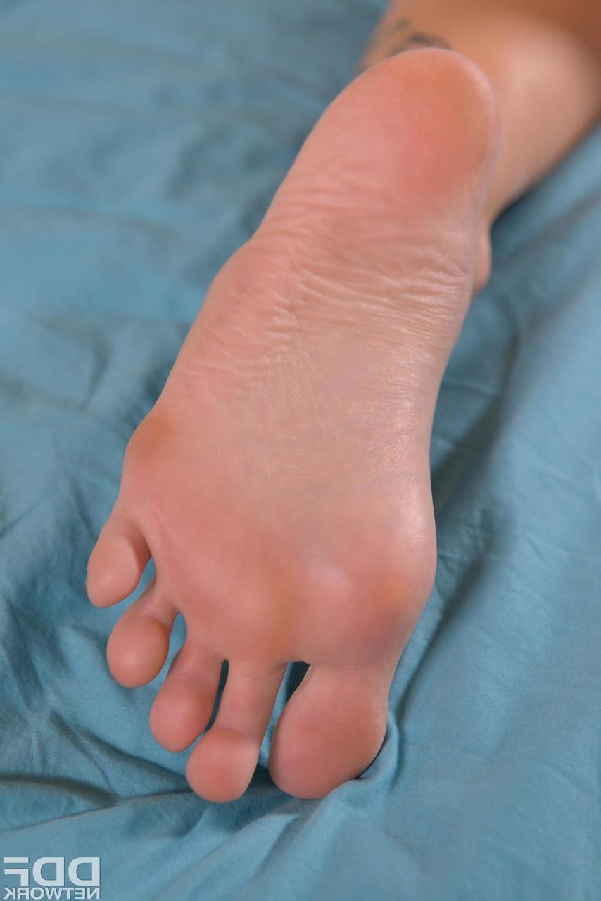 17P Beautiful long legged Clea Gaultier flaunts her perfect pink bare feet topless