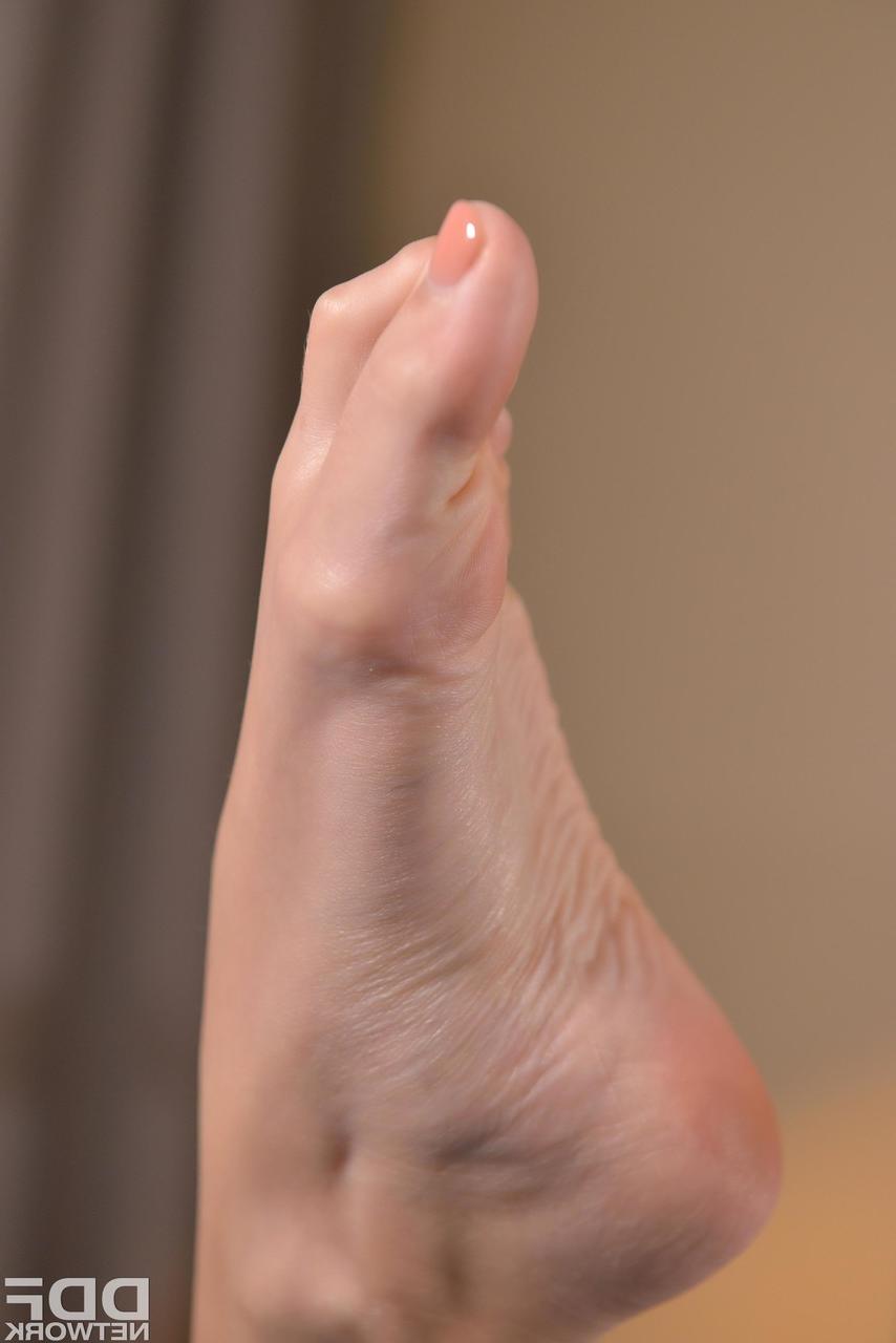 17P Beautiful long legged Clea Gaultier flaunts her perfect pink bare feet topless