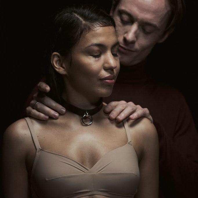 20P As submissas europeias Silvia Rubi, Lina Bembe e Viktoria Vaar são dominadas
