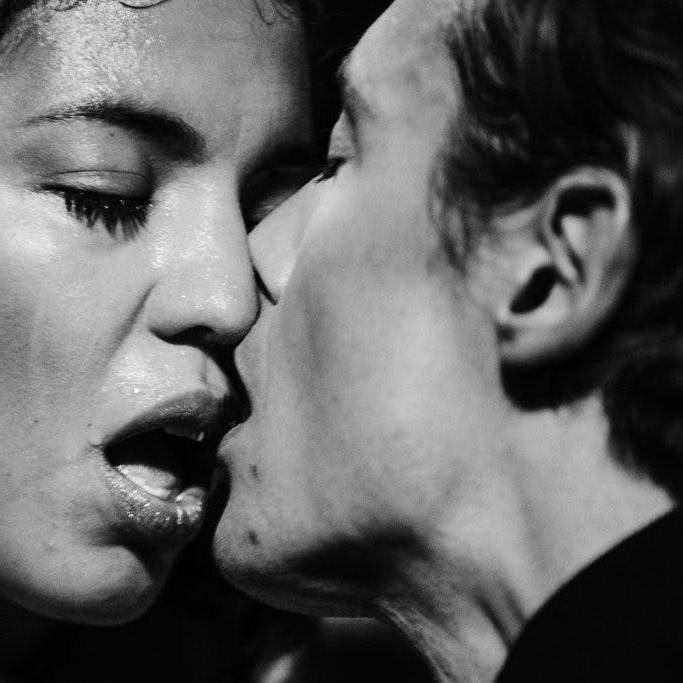 20P As submissas europeias Silvia Rubi, Lina Bembe e Viktoria Vaar são dominadas