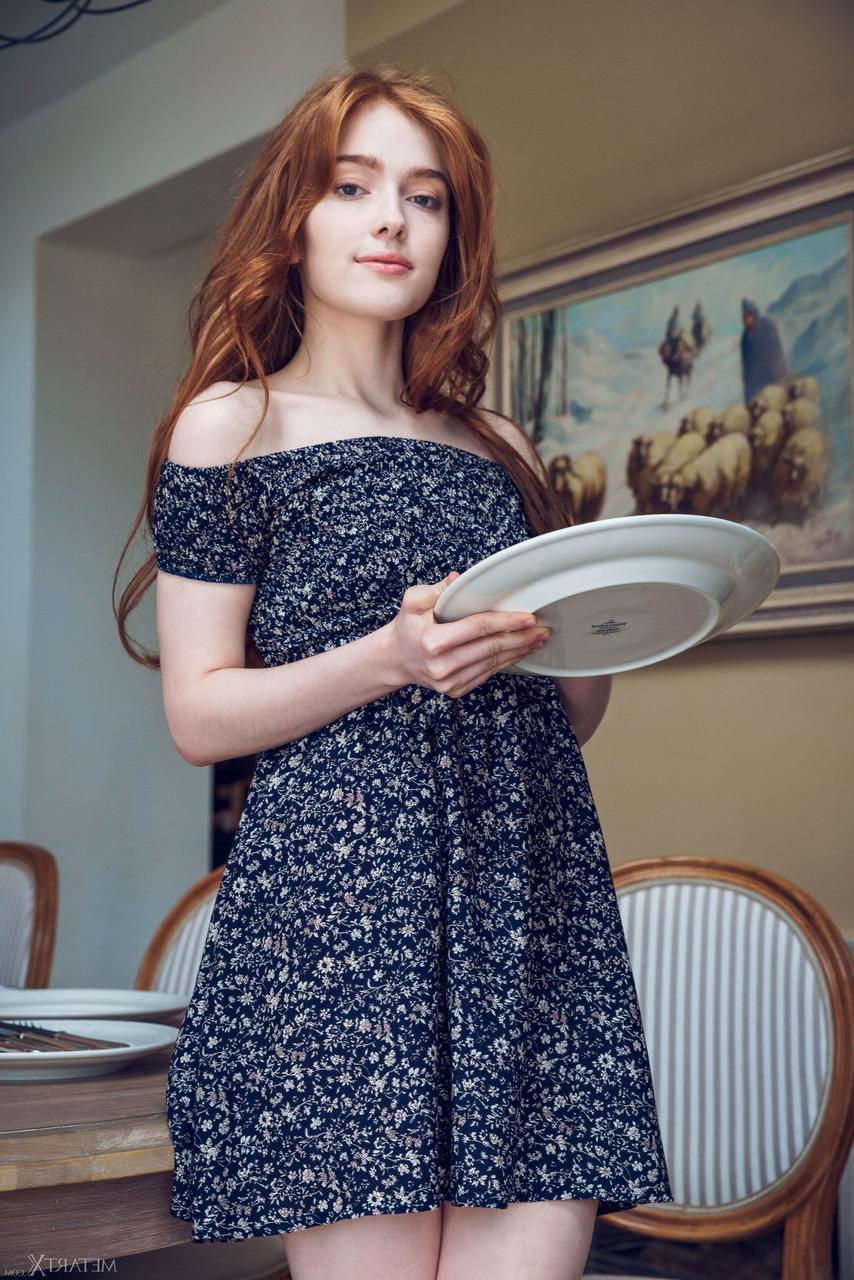 20P Glamorous redhead Jia Lissa shows every inch of her petite naked body