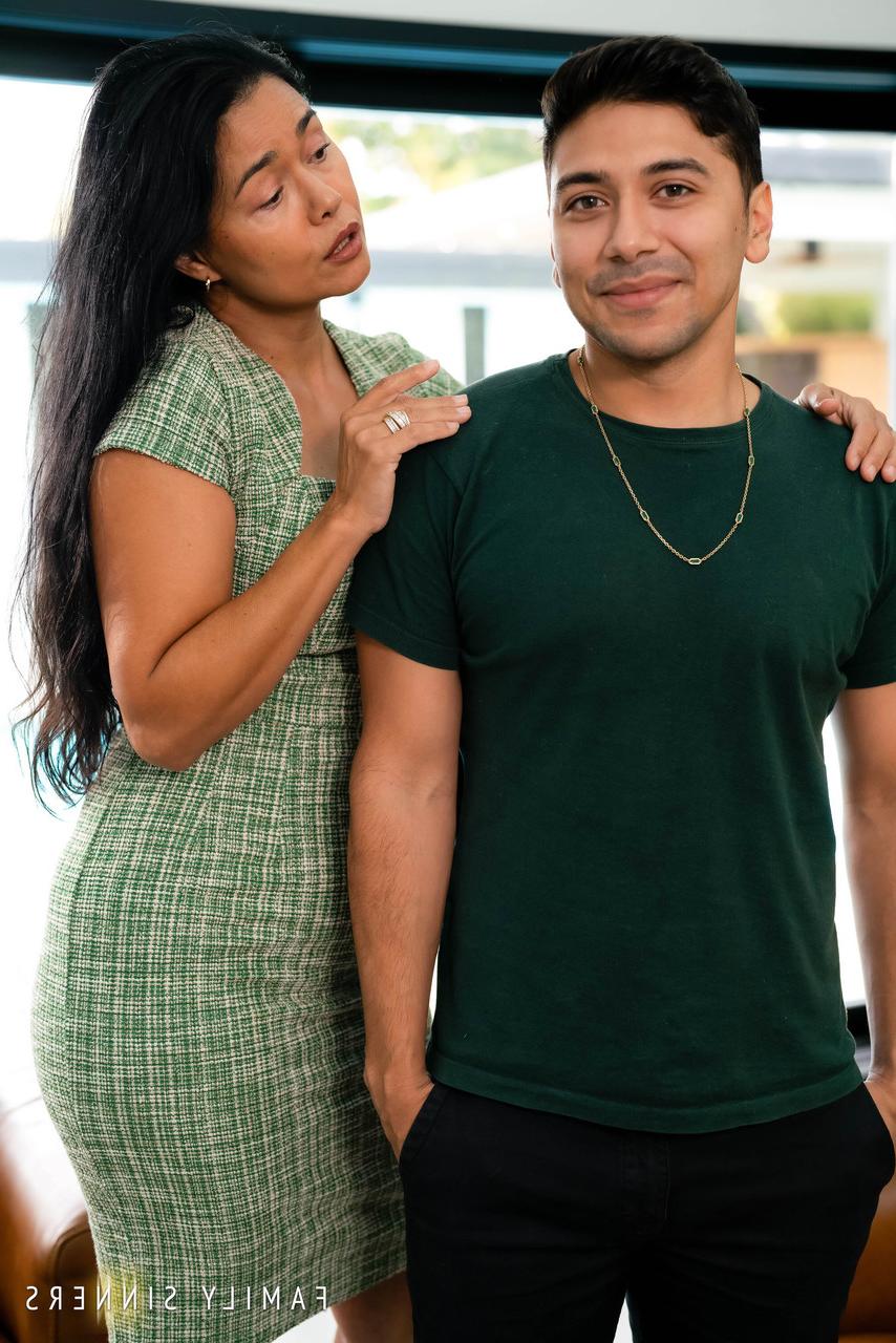 20P MILFed Dana Vespoli, Max Fills