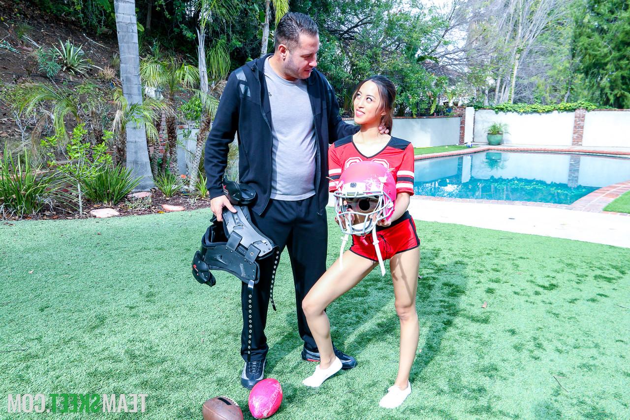 20P Little football player Alexia Anders screws her boyfriend after practice