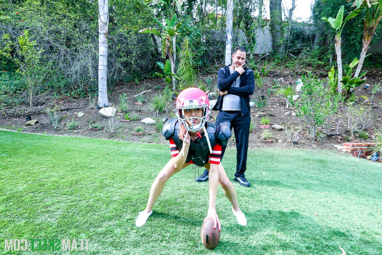 20P Little football player Alexia Anders screws her boyfriend after practice